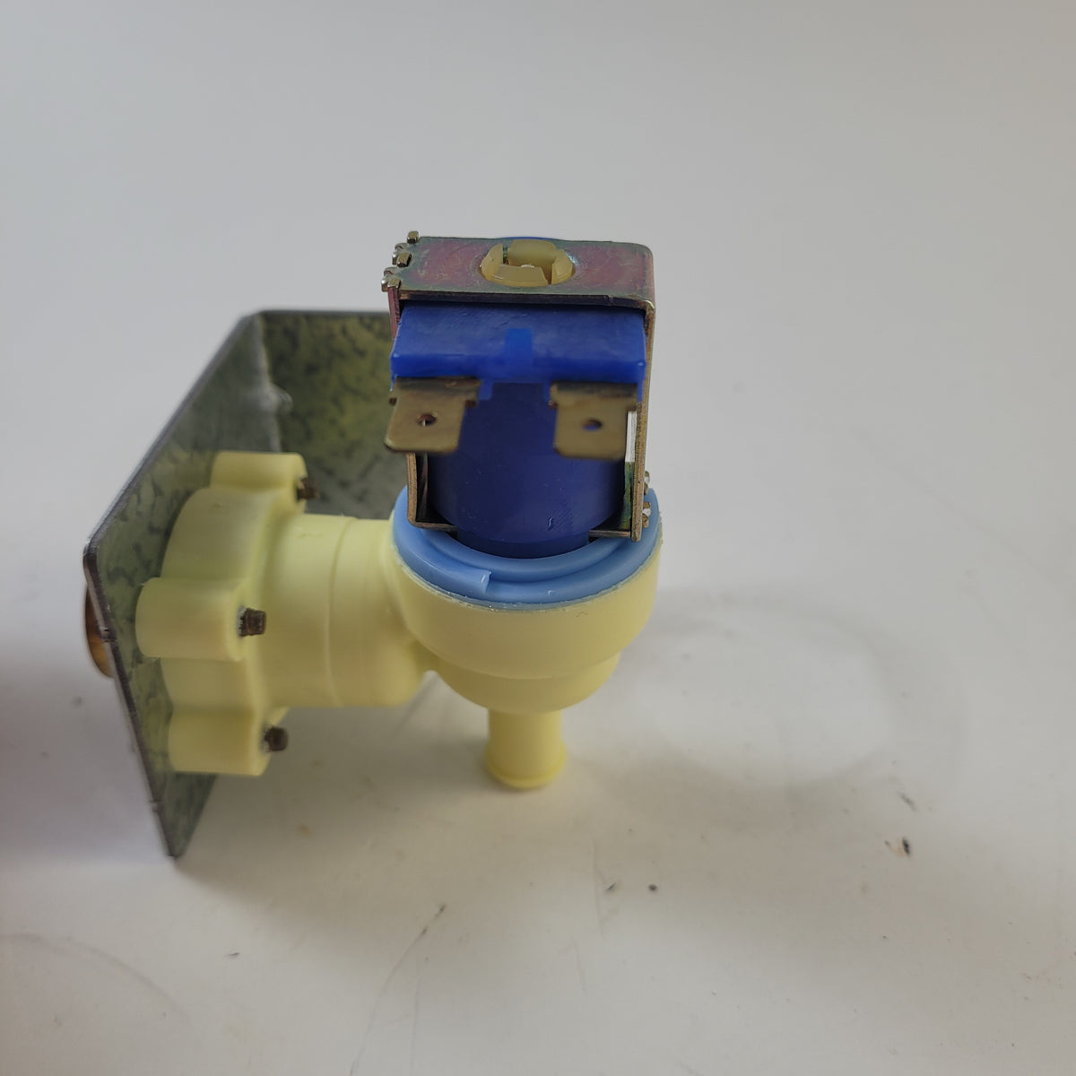 Electrolux Refrigerator & Freezer Water Inlet Valves 154637401