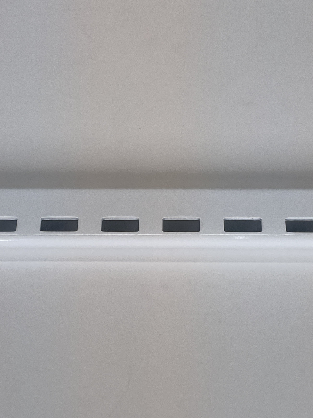 Frigidaire Refrigerator & Freezer Misc. Parts 242122202