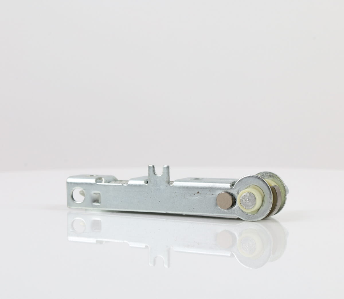 Frigidaire Refrigerator & Freezer Misc. Parts 5304526201