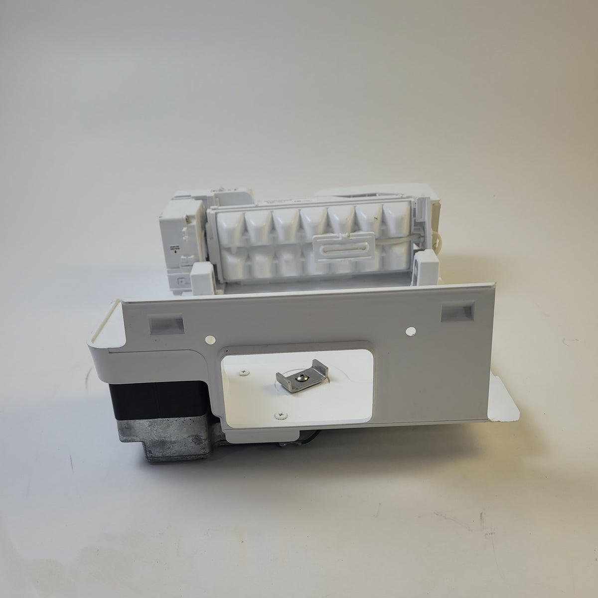 LG Refrigerator & Freezer Ice Makers EAU60783840