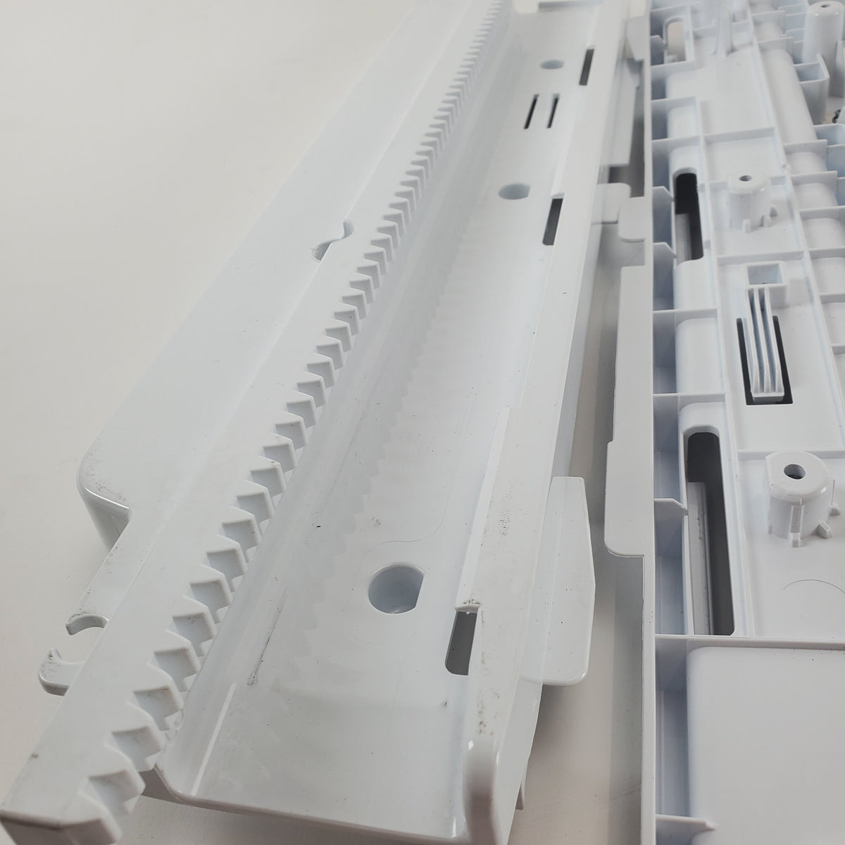 LG Refrigerator & Freezer Rails AEC73957606