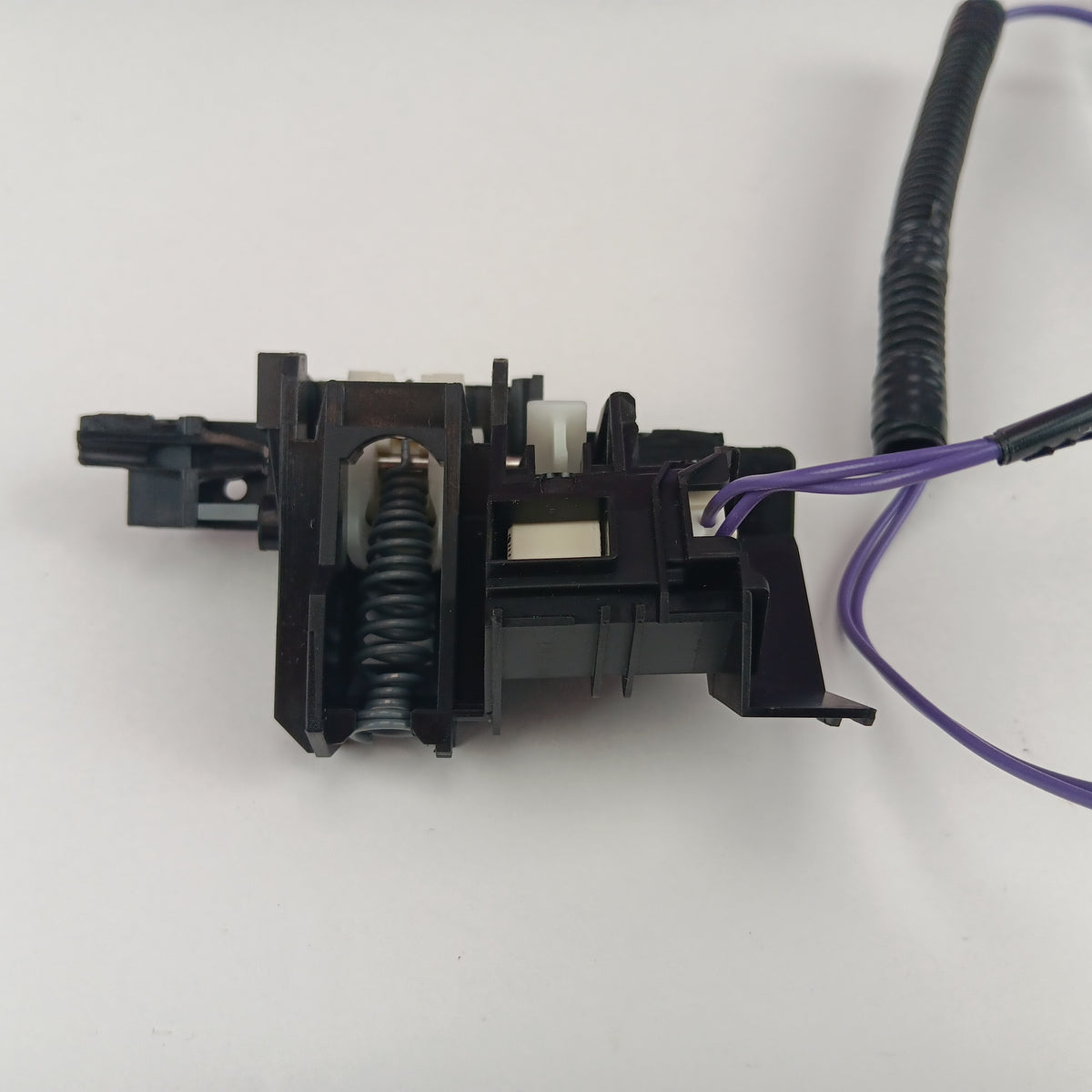 Whirlpool Dishwasher Latches / Locks / Strikes WPW10653840