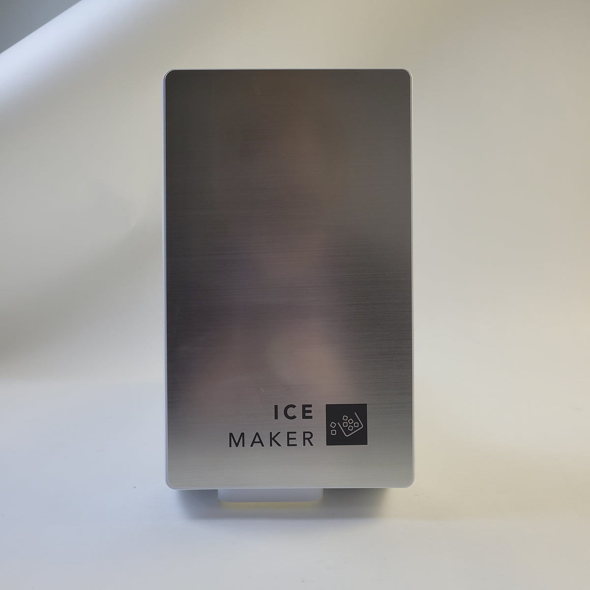 Electrolux Refrigerator & Freezer Ice Bins / Ice Containers  5304537045