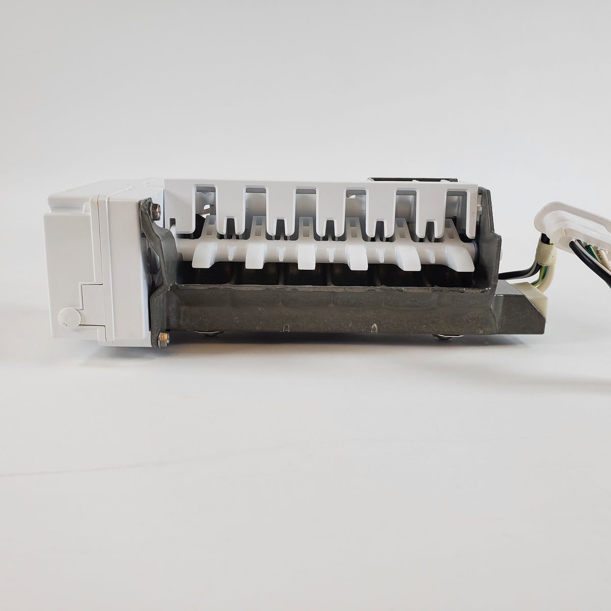 Whirlpool Refrigerator & Freezer Ice Makers W11579560