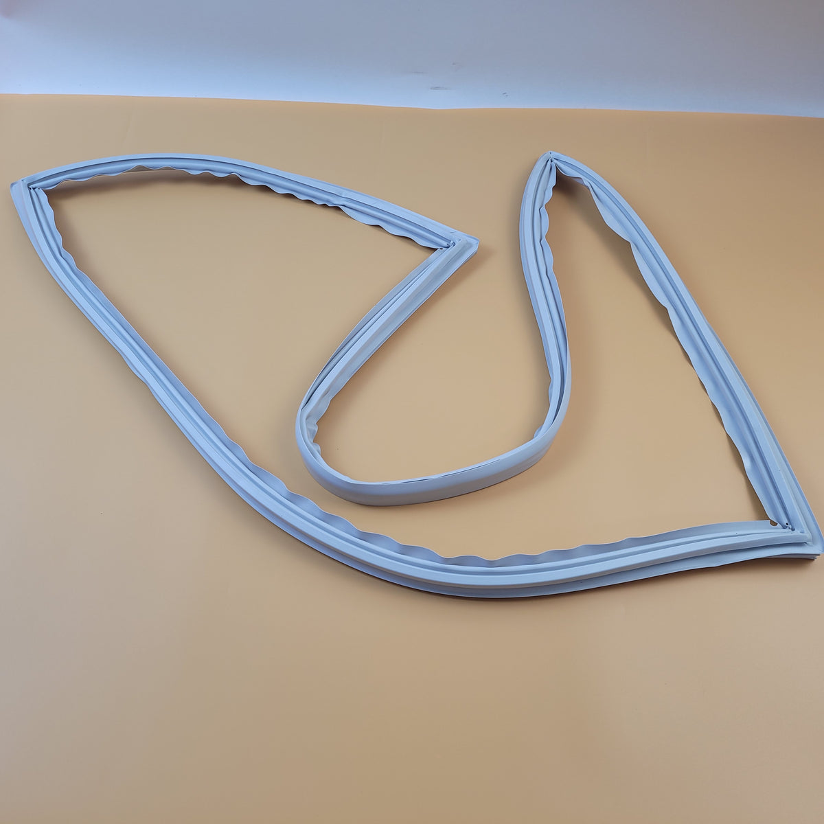 Midea Refrigerator & Freezer Door Gaskets 12131000015702