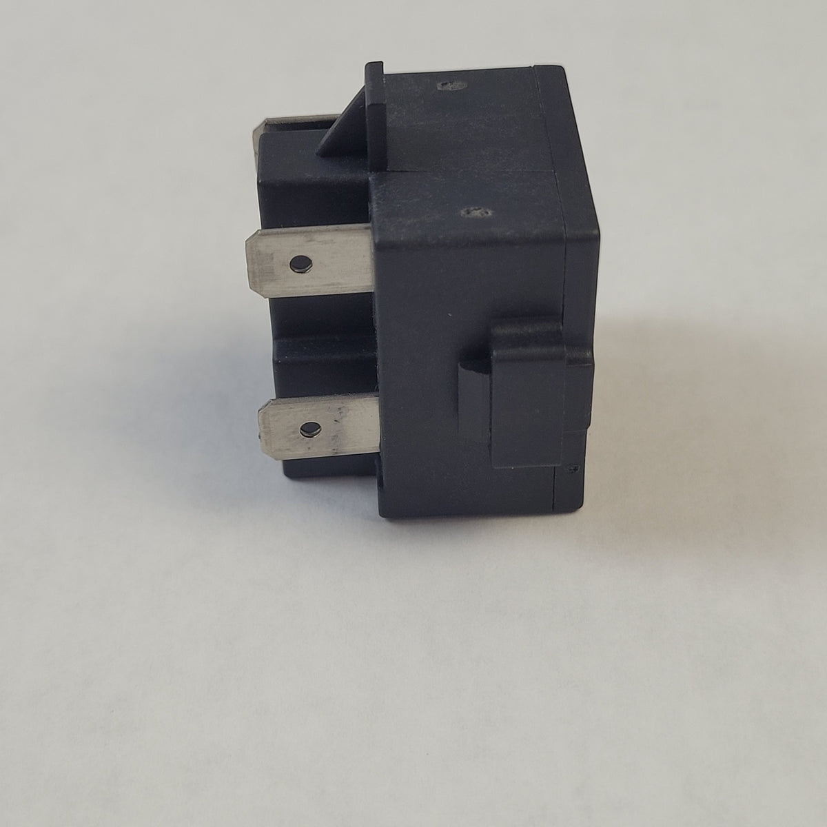 Midea Refrigerator & Freezer Relays 17431000032089