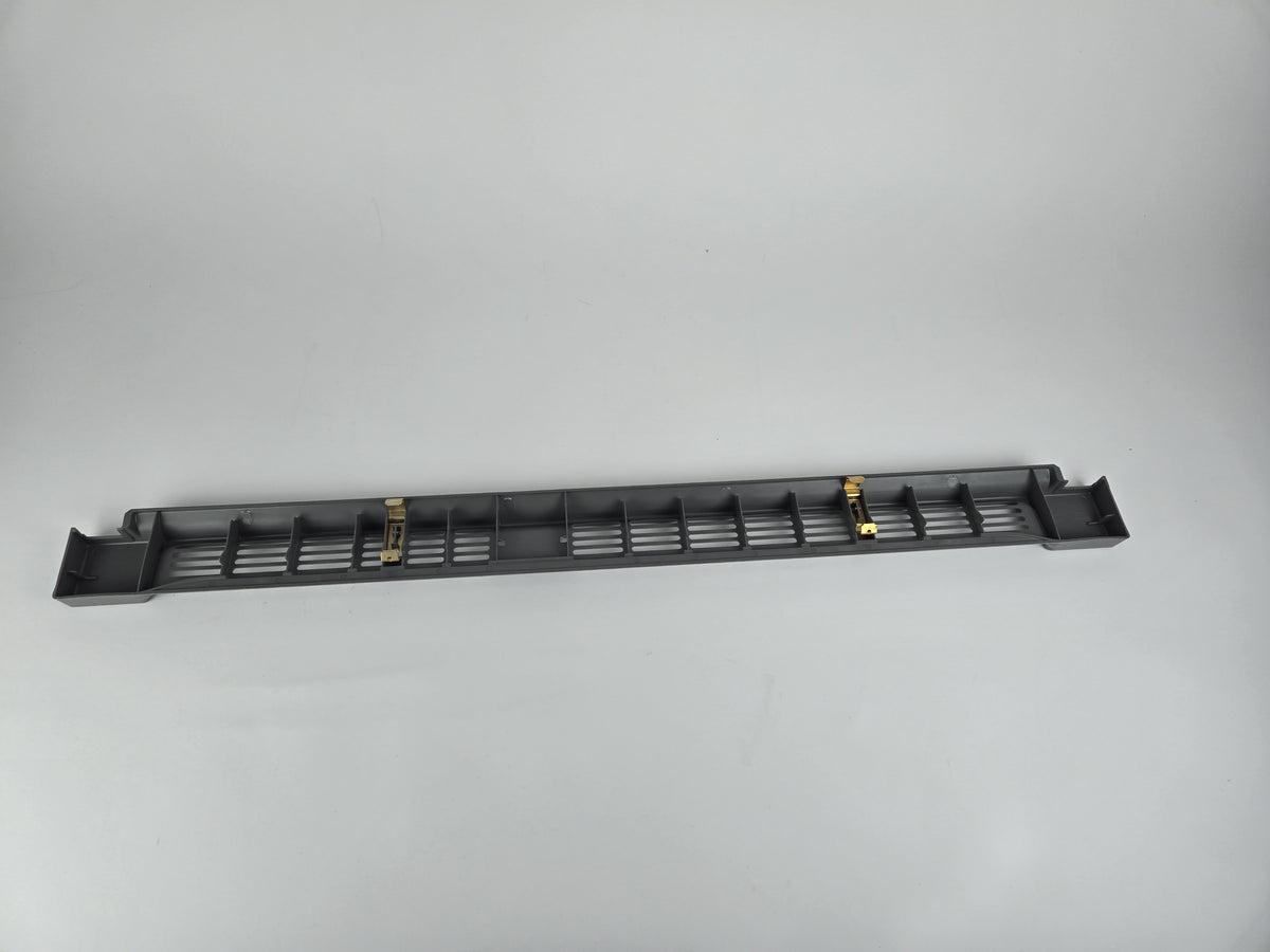 Whirlpool Refrigerator & Freezer Grilles / Kickplates W10860791