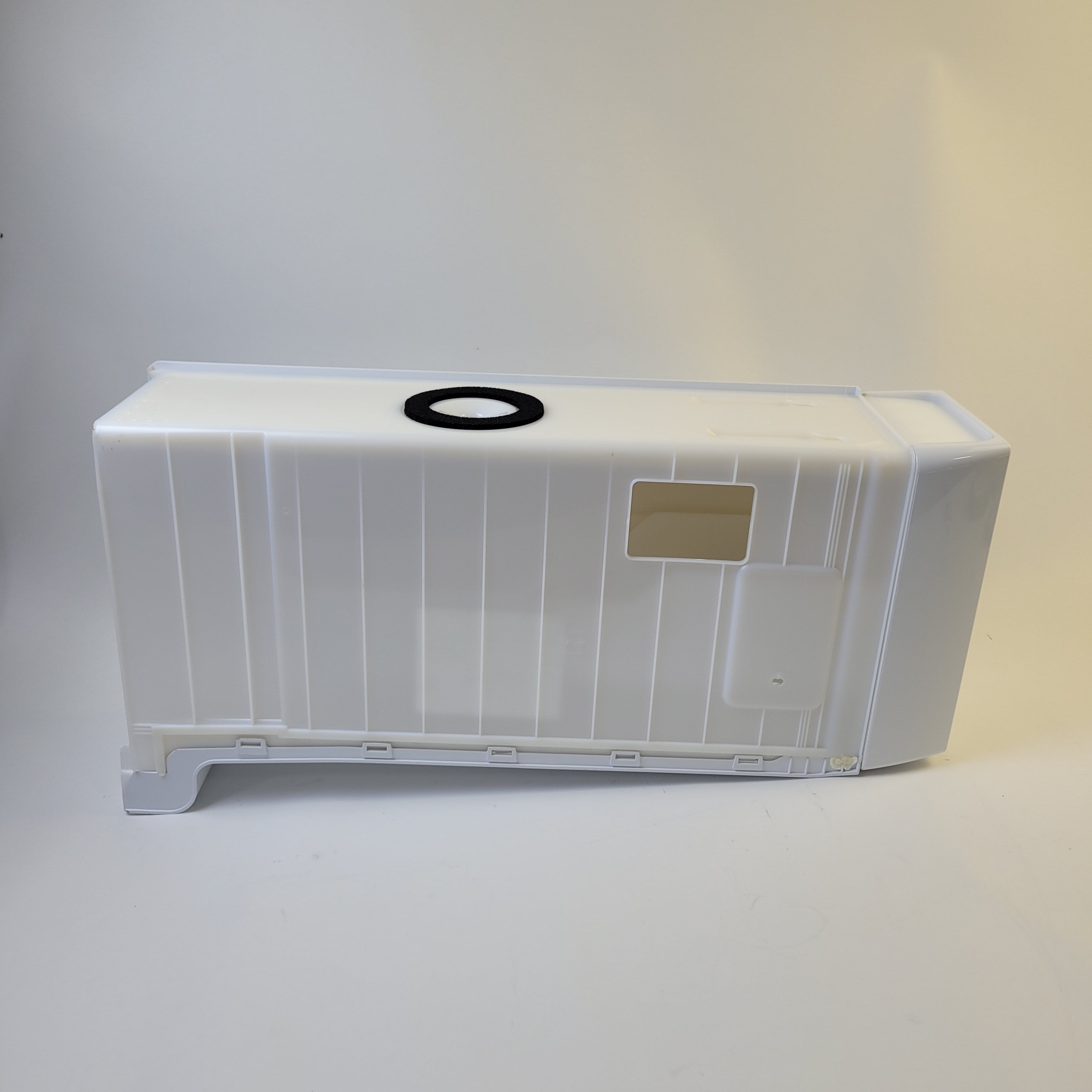 Electrolux Refrigerator & Freezer Ice Bins / Ice Containers  5304538927