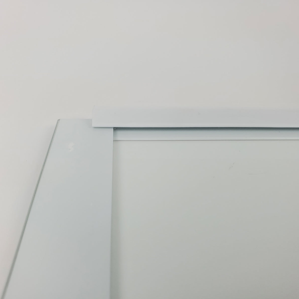 Electrolux 5304530256 Refrigerator & Freezer Shelves