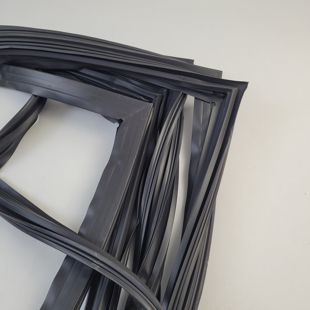 Midea Refrigerator & Freezer Door Gaskets 12131000010409