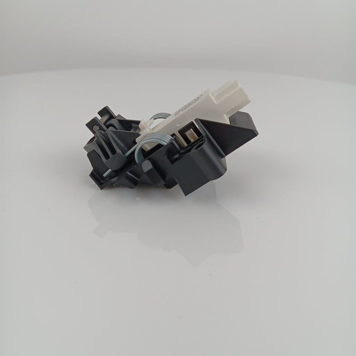 Frigidaire Dishwasher Latches / Locks / Strikes 5304535641