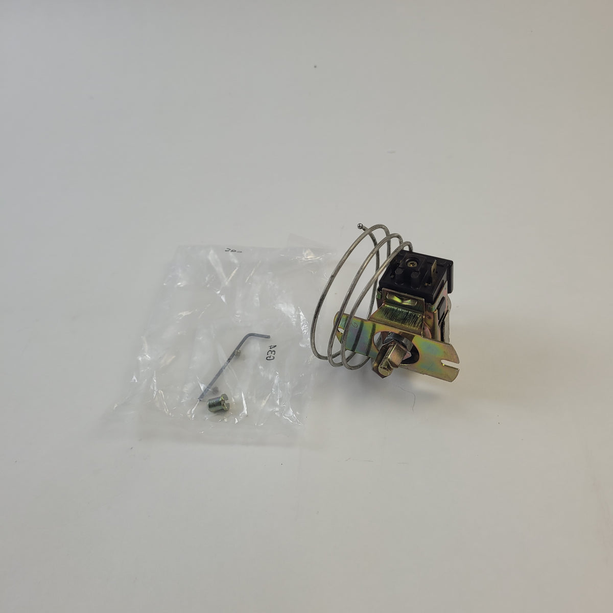 Whirlpool Refrigerator & Freezer Misc. Parts WP819470