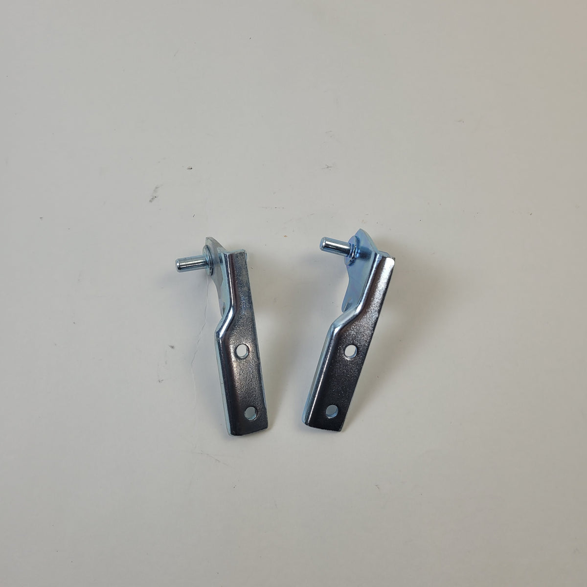 Magic Chef Refrigerator & Freezer Hinges 3031400116