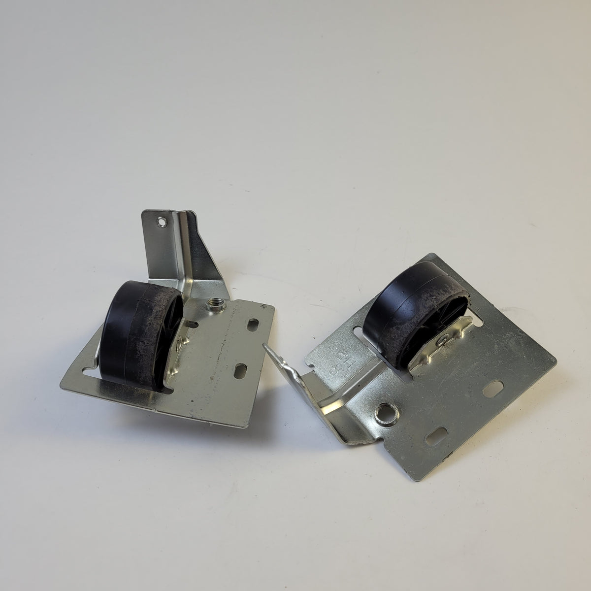 Electrolux Refrigerator & Freezer Rollers / Leveling Feet 5304525901