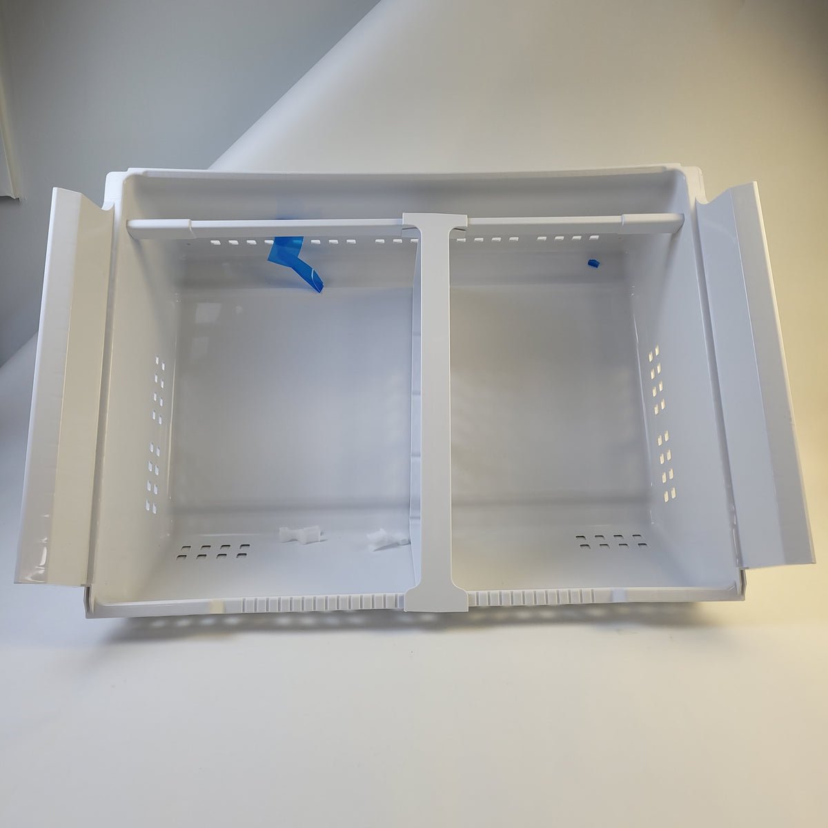 Electrolux Refrigerator & Freezer Drawers / Crisper Drawers 5304525892