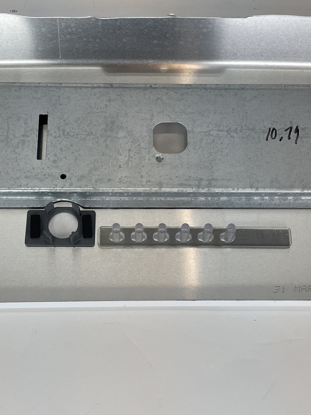 Whirlpool Washer Backsplashes / Consoles / Control Panels W10861527