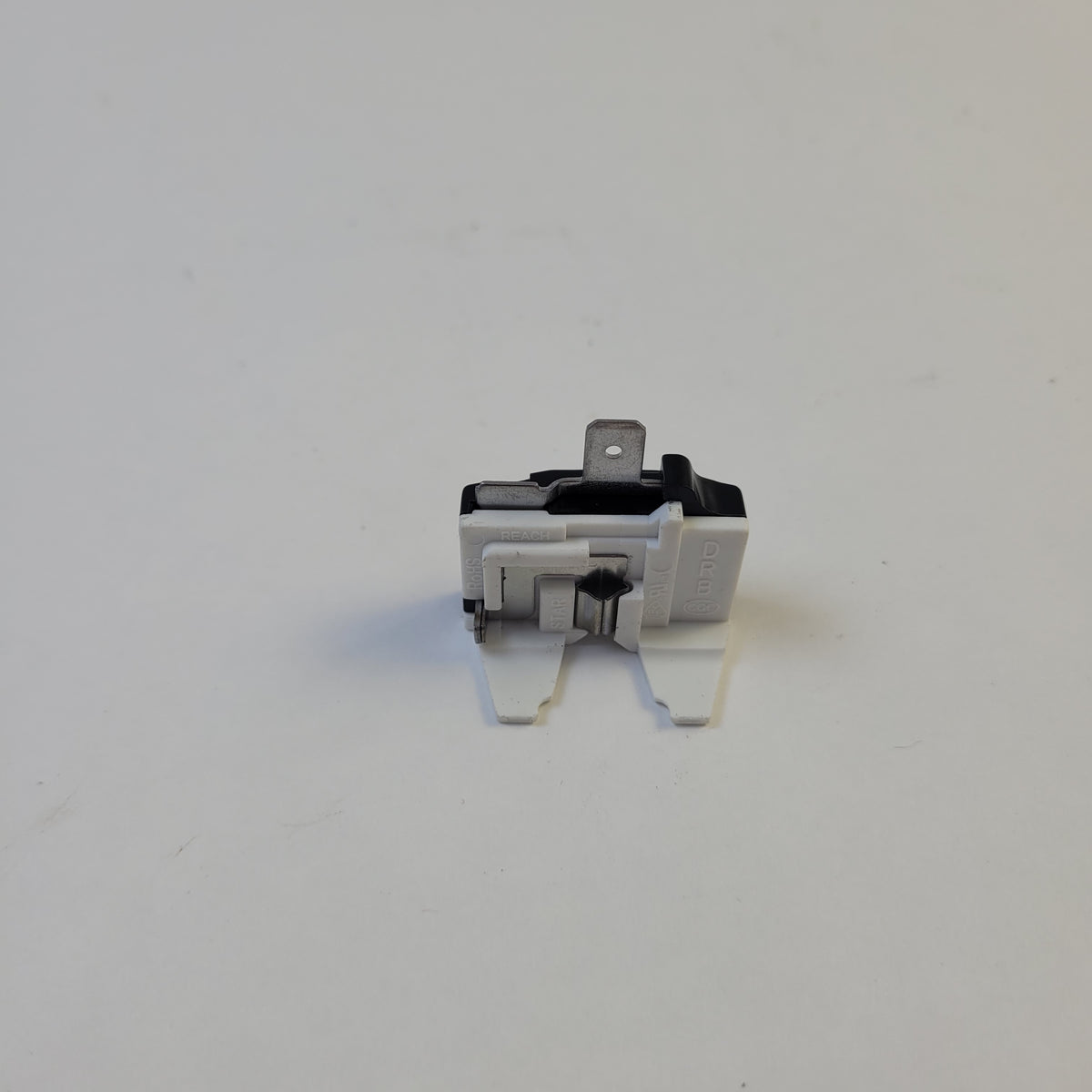 Frigidaire Refrigerator & Freezer Misc. Parts 5304530116