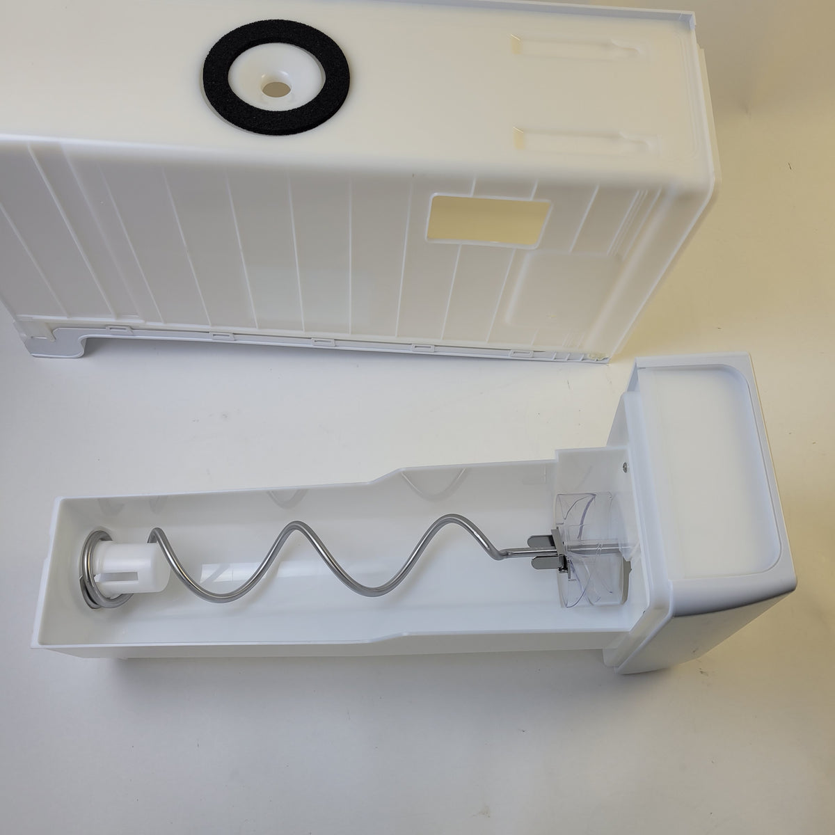 Electrolux Refrigerator & Freezer Ice Bins / Ice Containers  5304538927