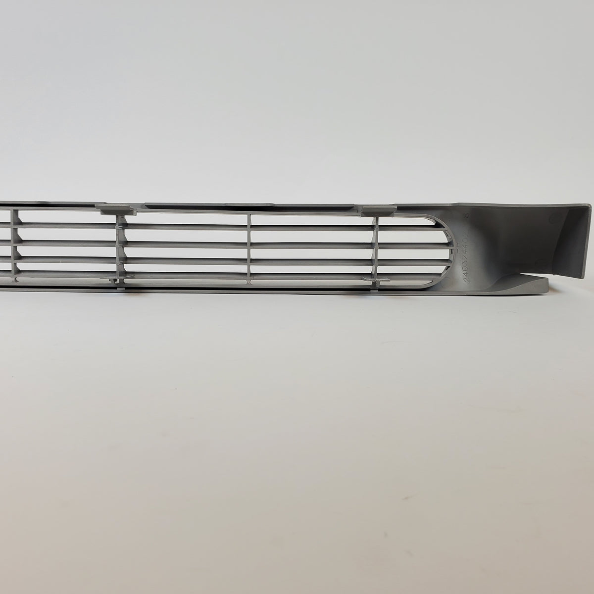 Frigidaire Refrigerator & Freezer Grilles / Kickplates 240324409