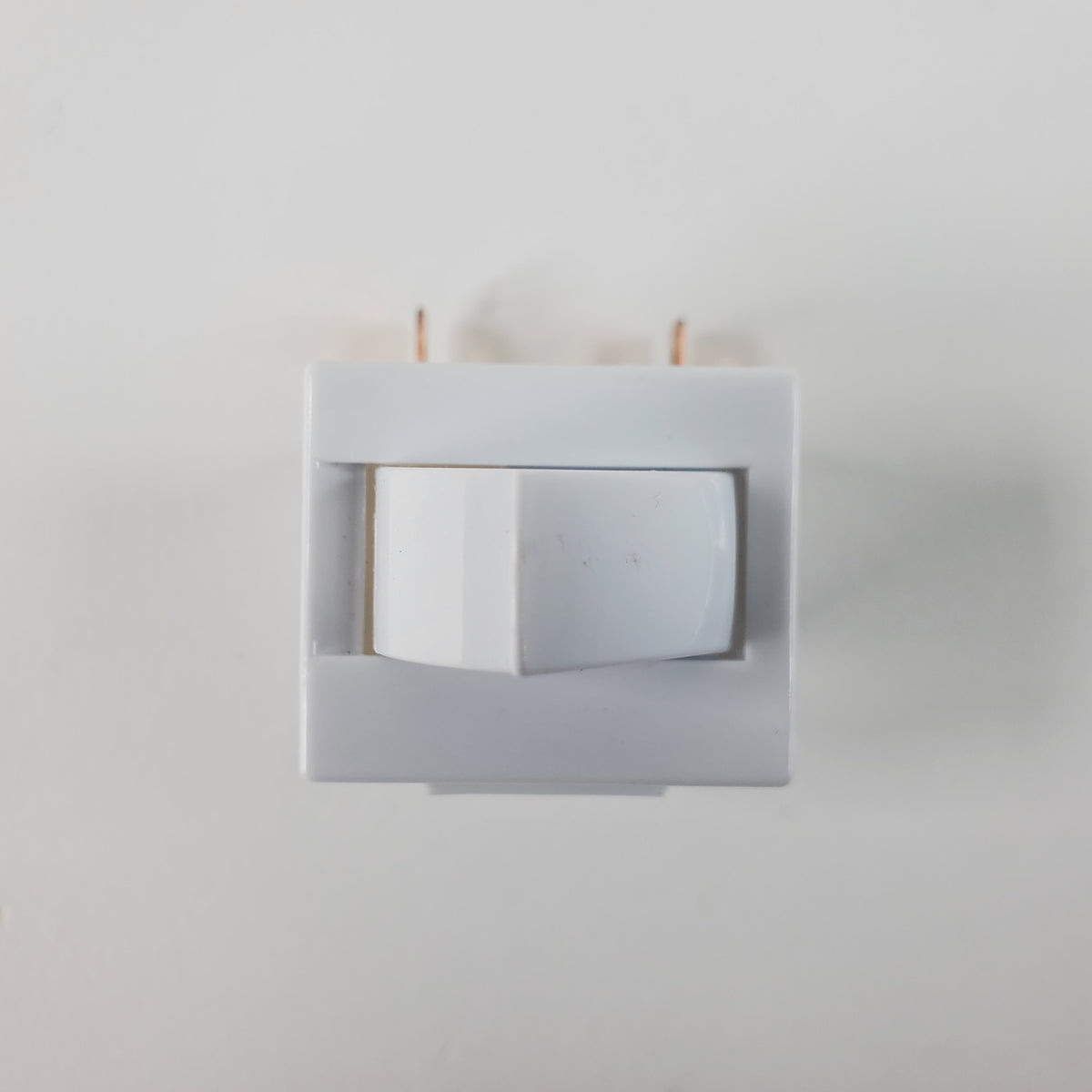 Whirlpool Refrigerator & Freezer Switches W11384469
