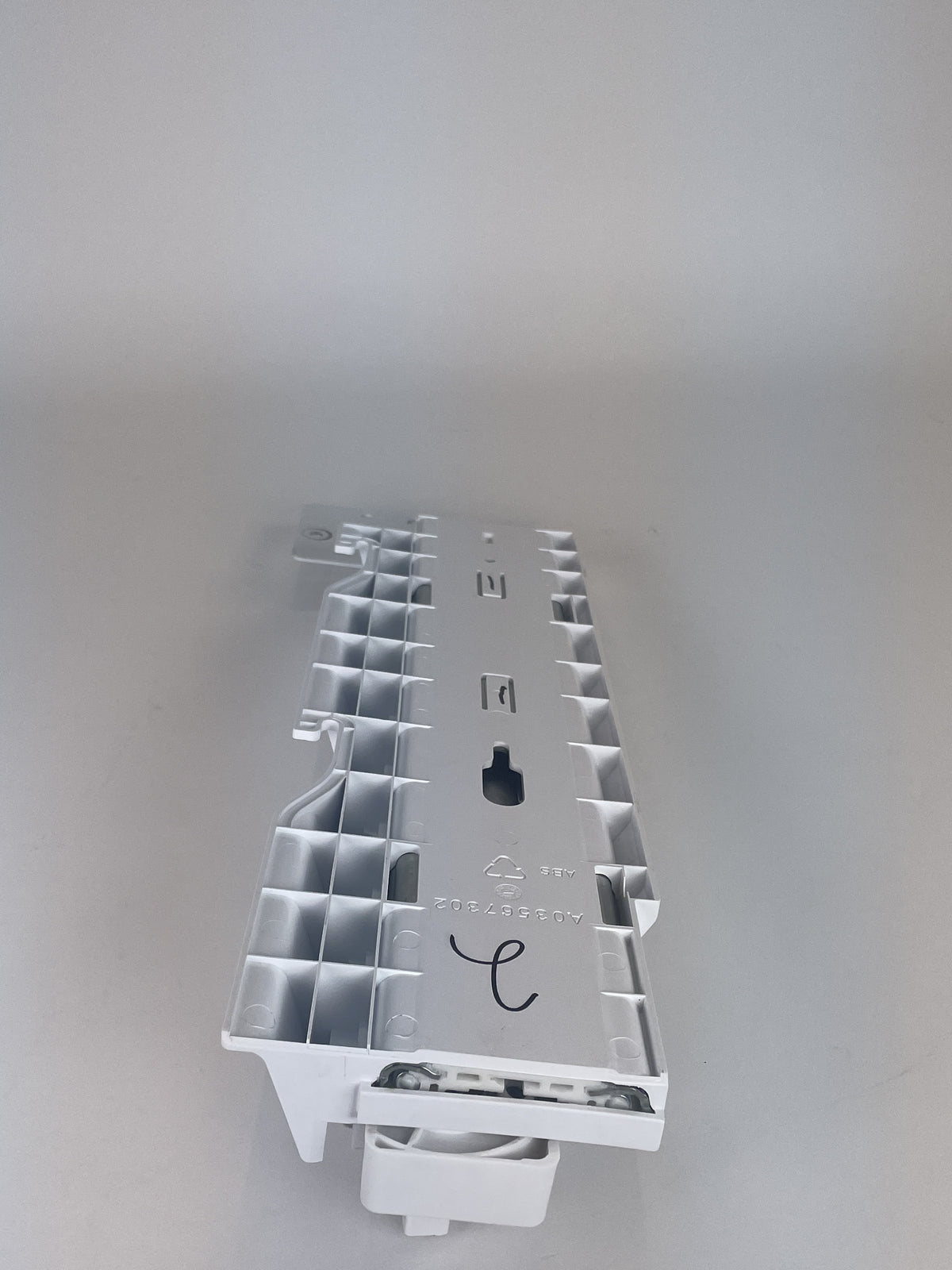 Frigidaire Refrigerator & Freezer Misc. Parts 5304507976