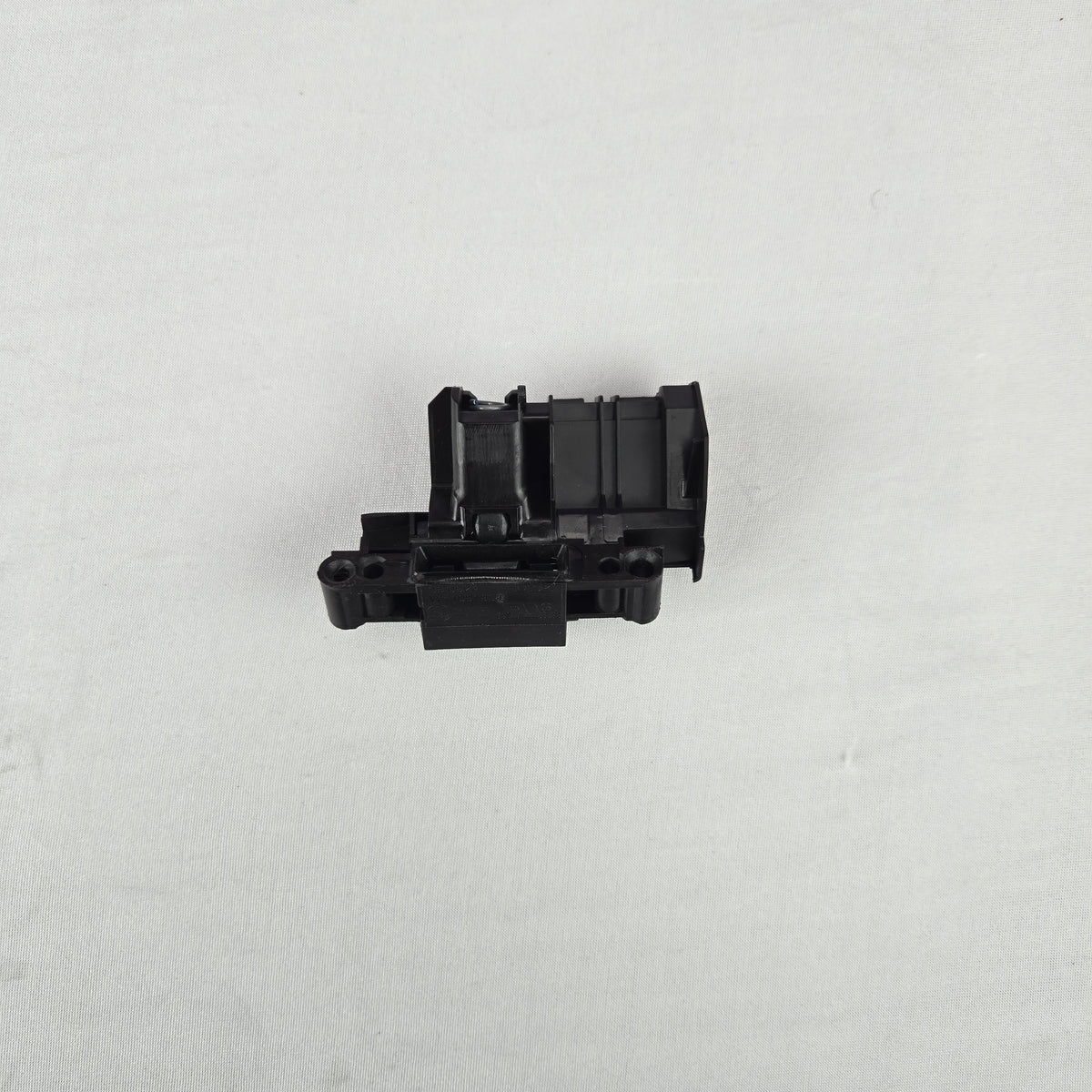 Whirlpool Dishwasher Latches / Locks / Strikes W11689794