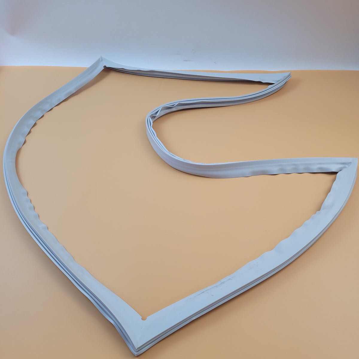 Midea Refrigerator & Freezer Door Gaskets 12131000015702