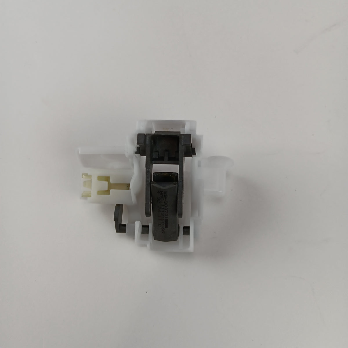 Electrolux Dishwasher Latches / Locks / Strikes 111315040