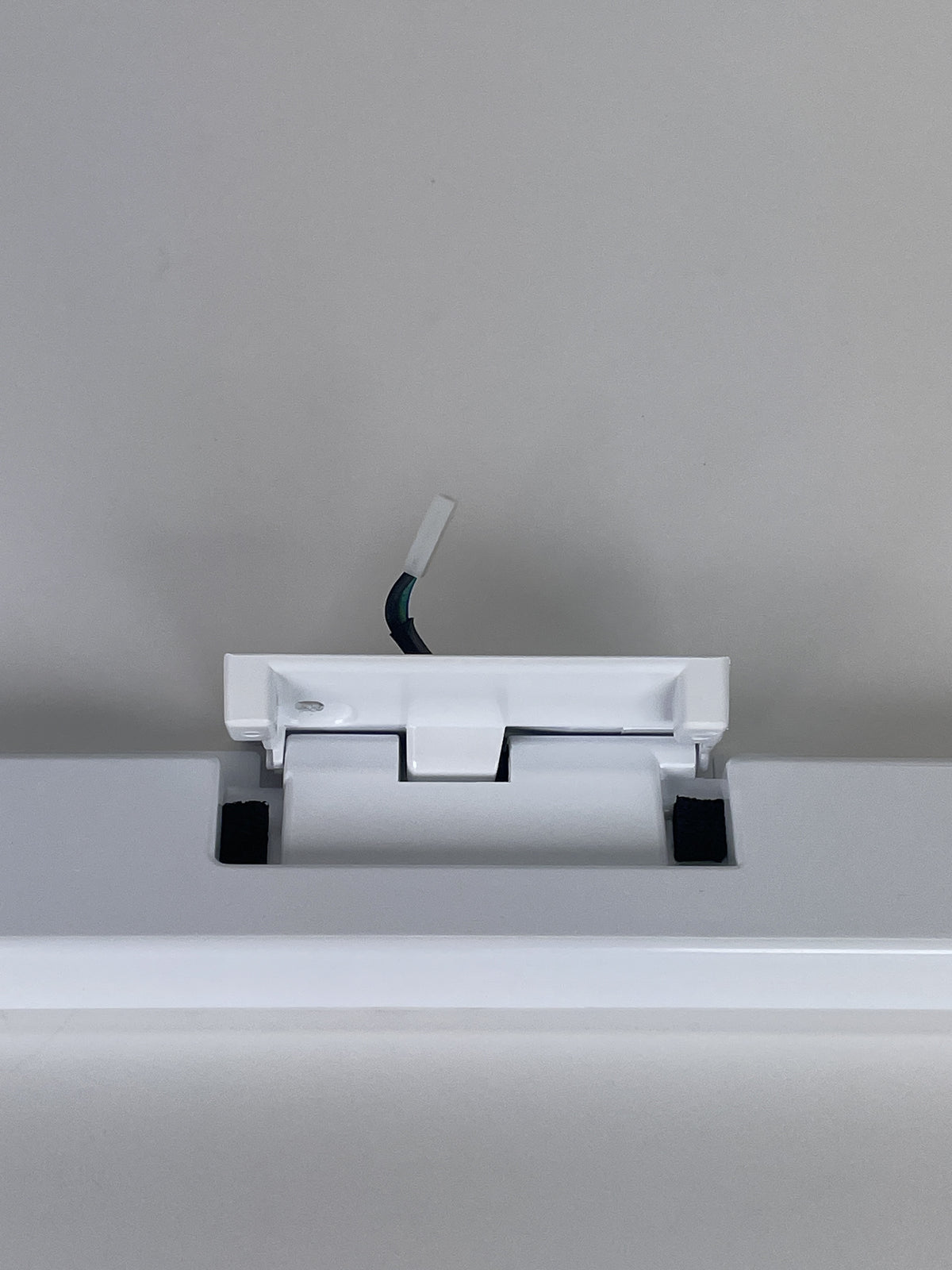 Frigidaire Refrigerator & Freezer Misc. Parts 242036309