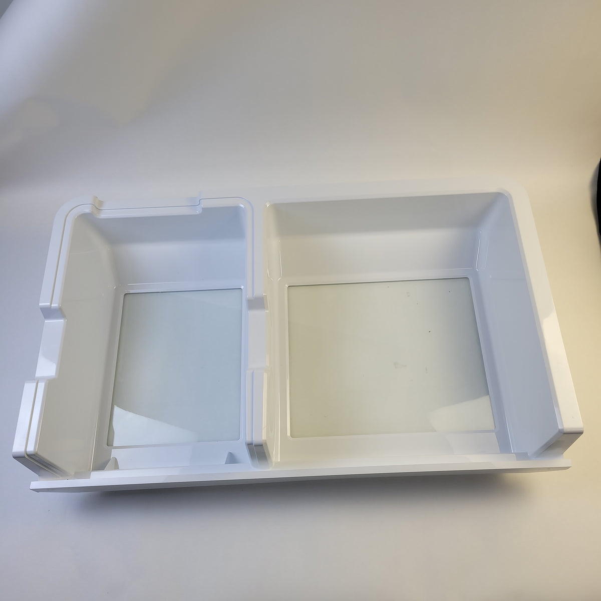 Electrolux Refrigerator & Freezer Drawers / Crisper Drawers 5304530945