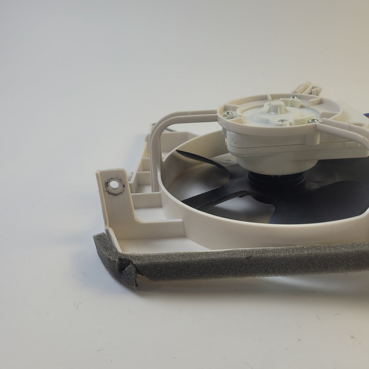 Frigidaire Refrigerator & Freezer Misc. Parts 5304519734