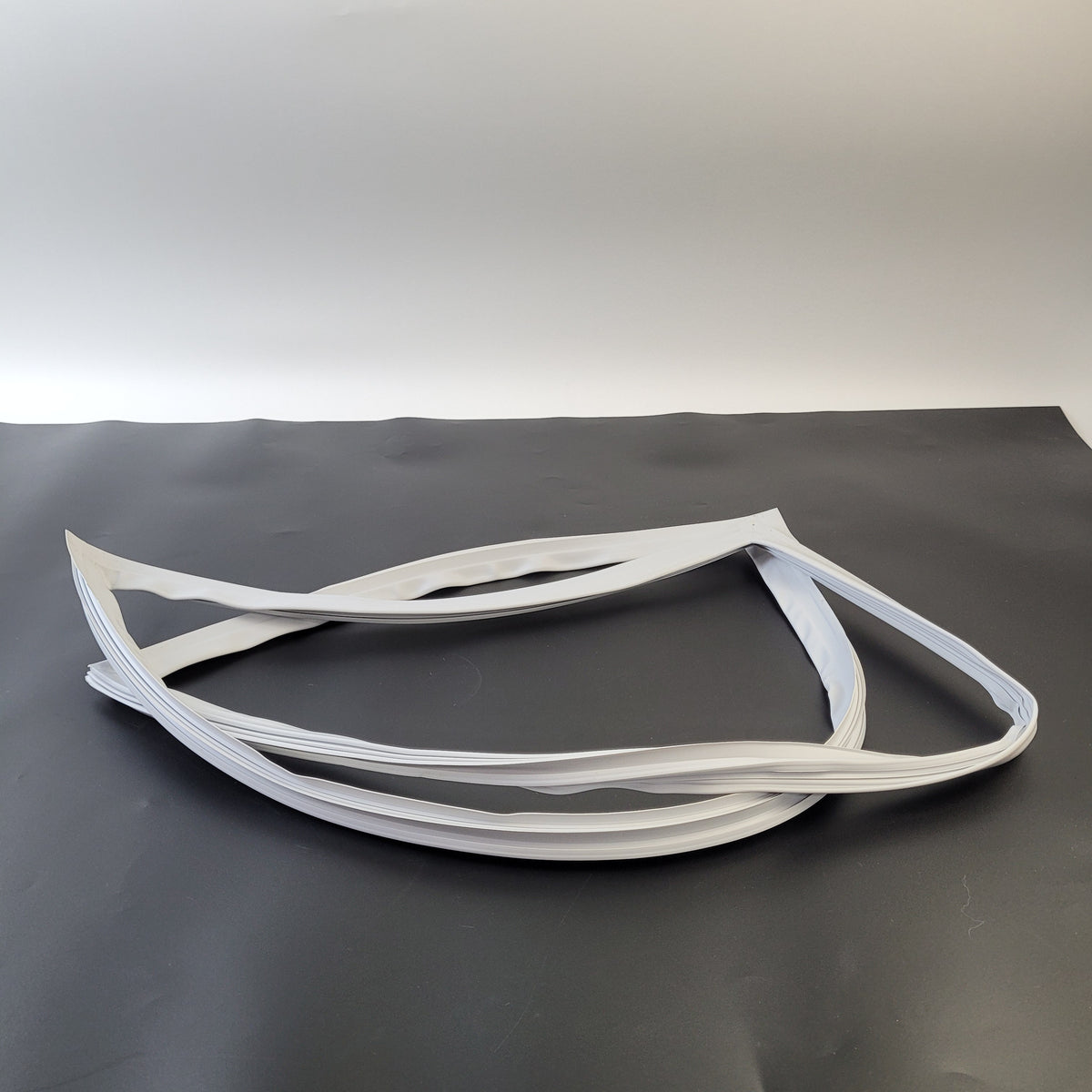 Electrolux Refrigerator & Freezer Door Gaskets 5304529576