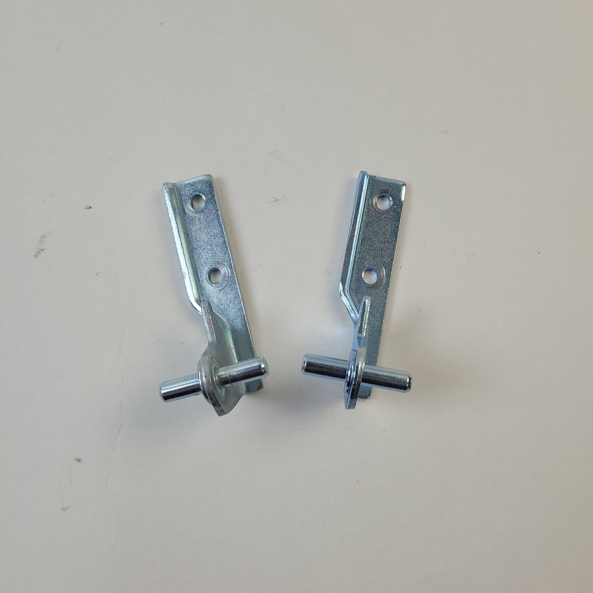 Magic Chef Refrigerator & Freezer Hinges 3031400116