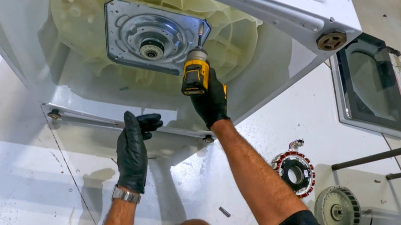 Gear Case Removal ( The Sledgehammer Method)