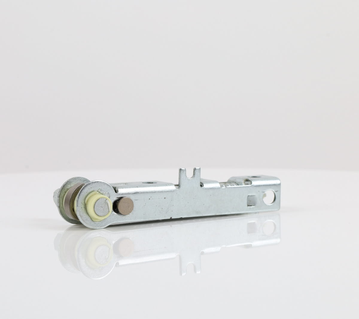 Frigidaire Refrigerator & Freezer Misc. Parts 5304526202