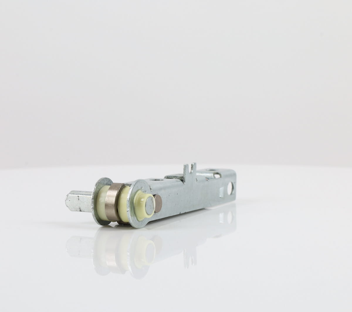 Frigidaire Refrigerator & Freezer Misc. Parts 5304526202